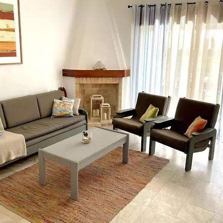 Appartement With Terrace & Pool In Alporchinhos Armação de Pêra