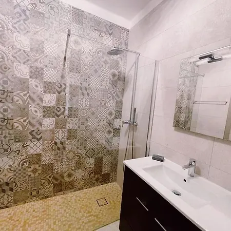Apartment With Terrace & Pool In Alporchinhos